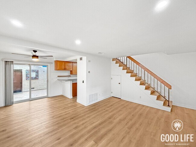 Building Photo - Charming 2BD/1.5BA 2-Story Condo in El Cajon W/ A/C, W/D, Balcony, Community Pool & Spa!
