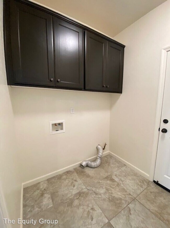 Foto del edificio - 3 br, 2 bath House - 3240 North Kent Street