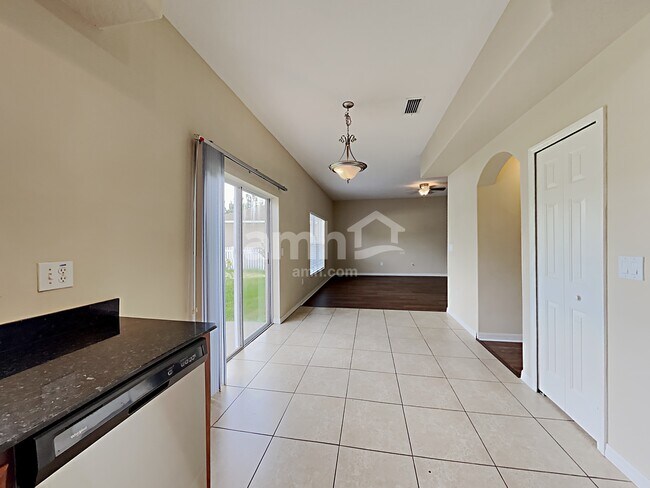 Foto del edificio - 13011 Avalon Crest Ct