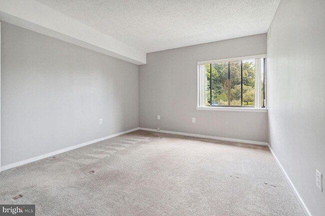 Foto del edificio - 2921 N Leisure World Blvd
