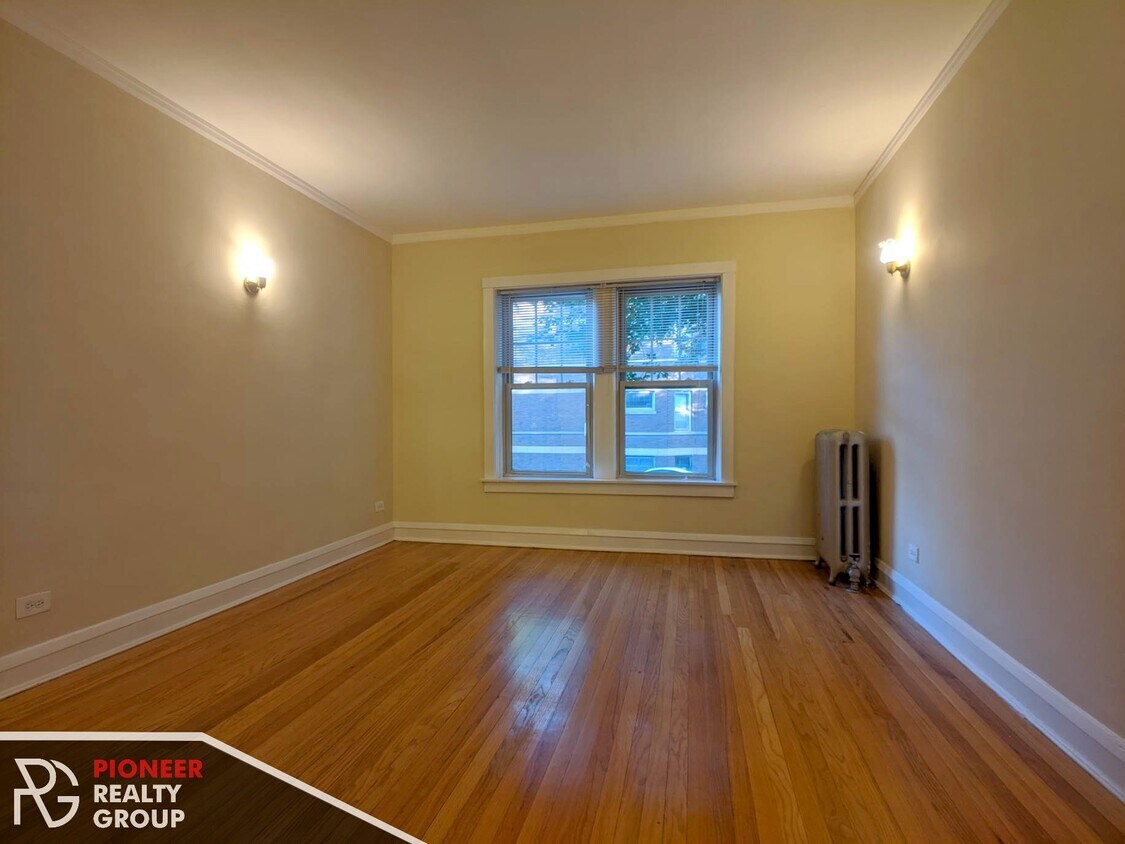 Foto principal - 4912 N Hoyne Ave