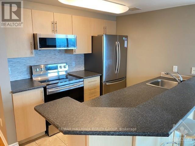 Building Photo - 200 Rideau St