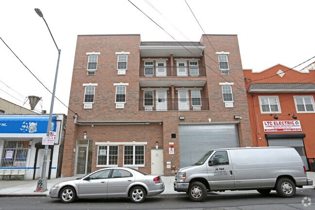 Building Photo - 10232 Corona Ave
