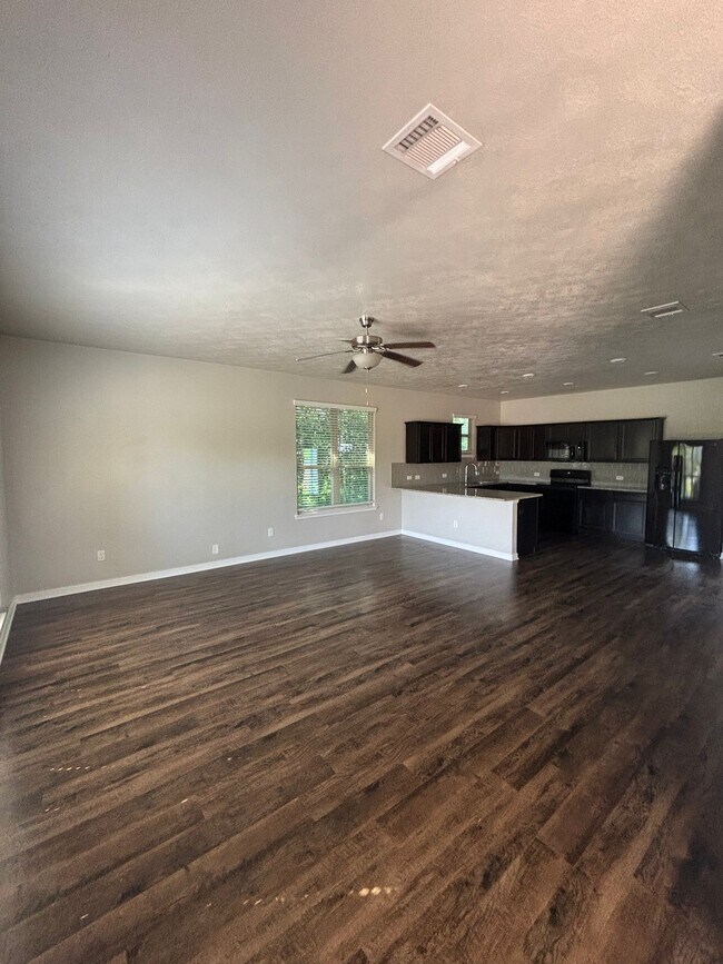 Foto del edificio - 17349 Cedar Rock Ct