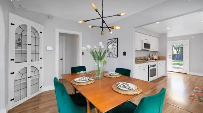 Foto del edificio - 5230 15th Ave