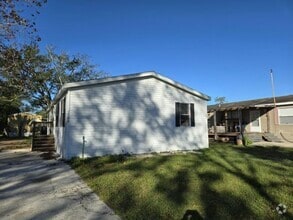 Building Photo - 1762 Tall Pine Cir