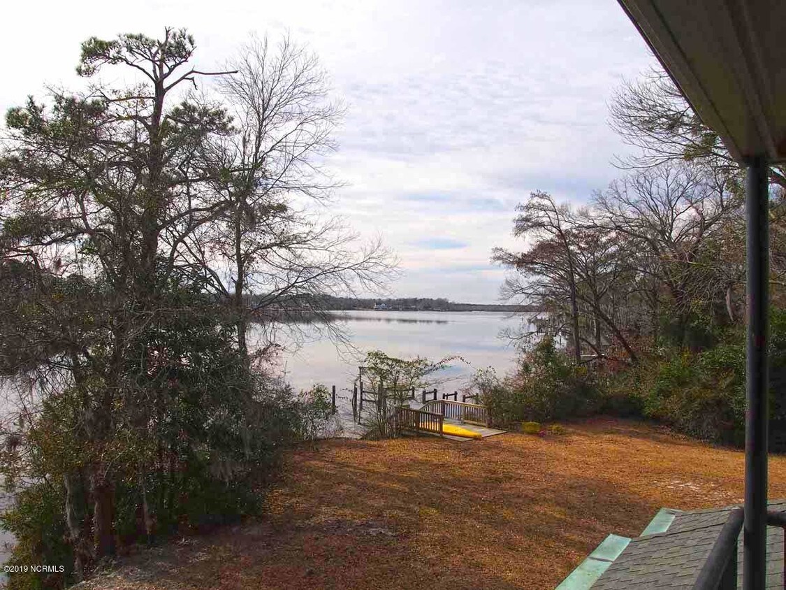 4705 Trent River Dr, Trent Woods, NC 28562 House Rental in Trent