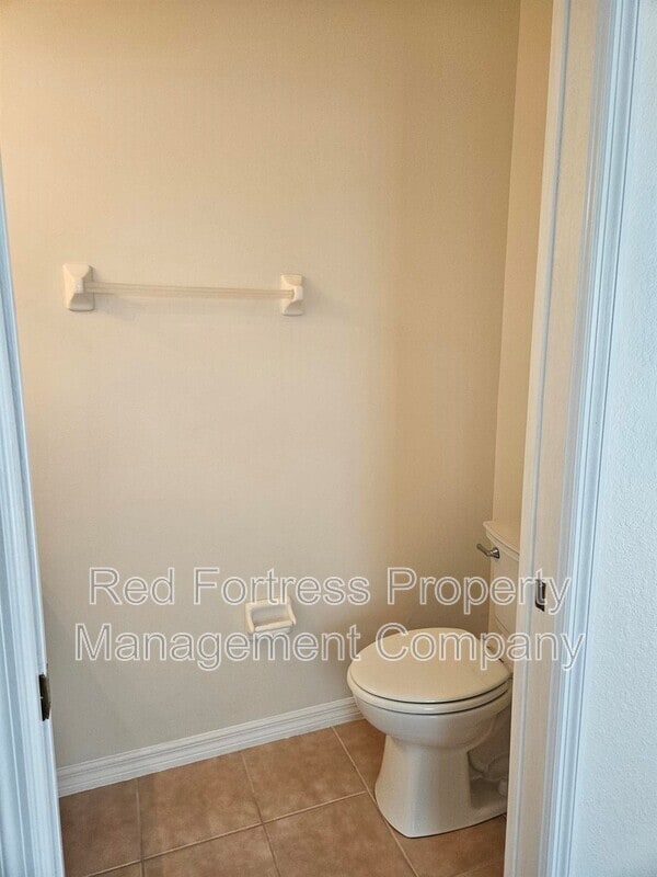 Building Photo - 8293 Pacific Beach Dr