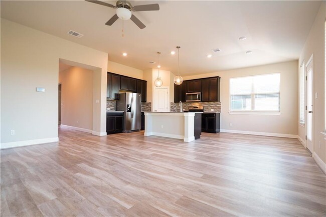 Building Photo - 4004 Promontory Point Trail