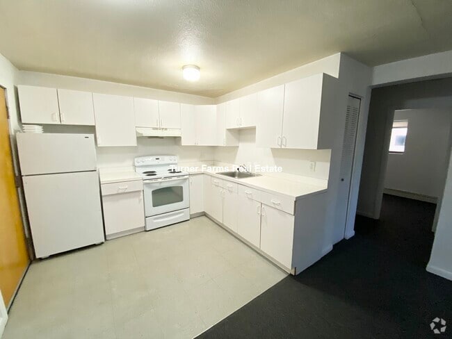 Building Photo - 222 Parker Hill Ave