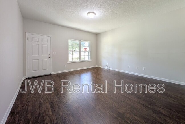 Foto del edificio - 1349 Ottawa Ave.