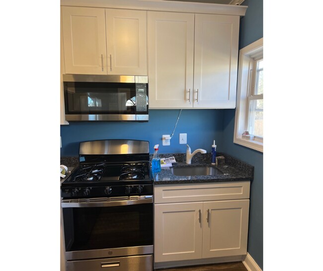 Foto del edificio - 3010 Virginia Ave