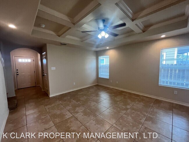 Foto del edificio - 3 br, 2.5 bath House - 7117 MICAYLA COVE #101