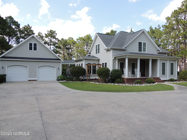 Building Photo - 357 Longleaf Dr