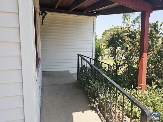 Foto del edificio - 154 C St