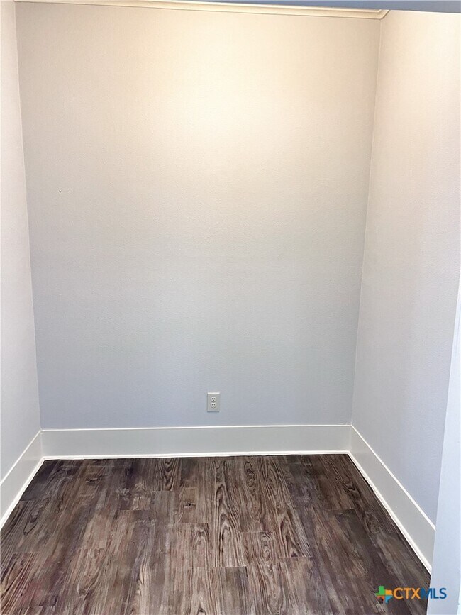 Foto del edificio - 420 Willow Ave