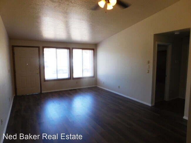 Building Photo - 3 br, 2 bath House - 4664 Fuhrer Street NE