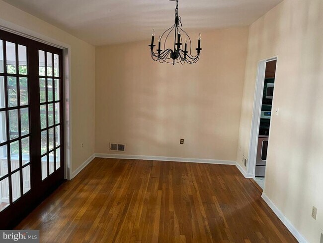Foto del edificio - 112 Claybrook Dr
