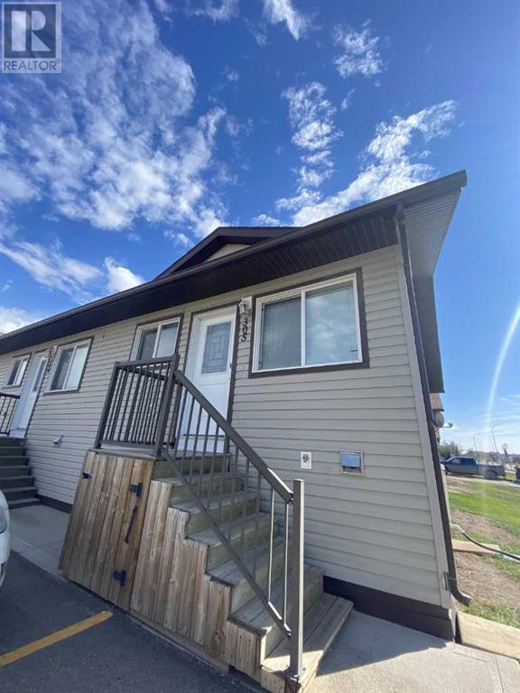 Building Photo - 9225-393 93 Ave