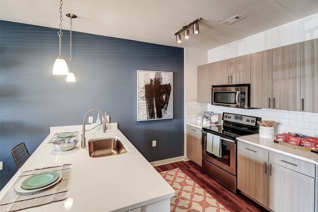 Building Photo - The Linden Apartments
