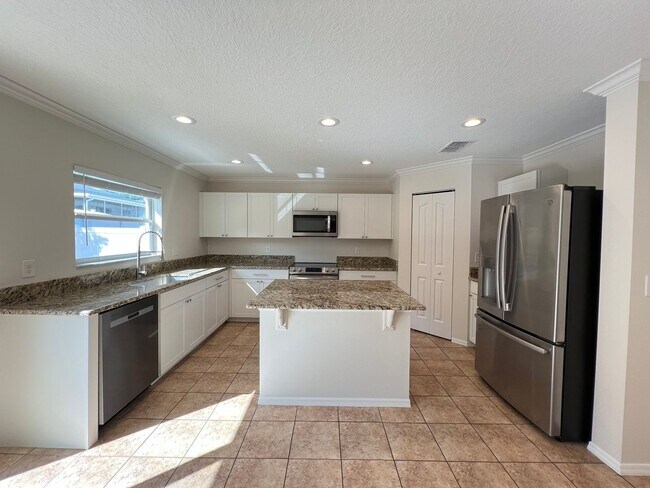 Foto del edificio - The perfect House for rent in Clermont!