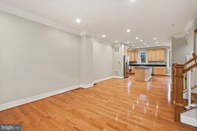 Foto del edificio - 2735 Cassedy St