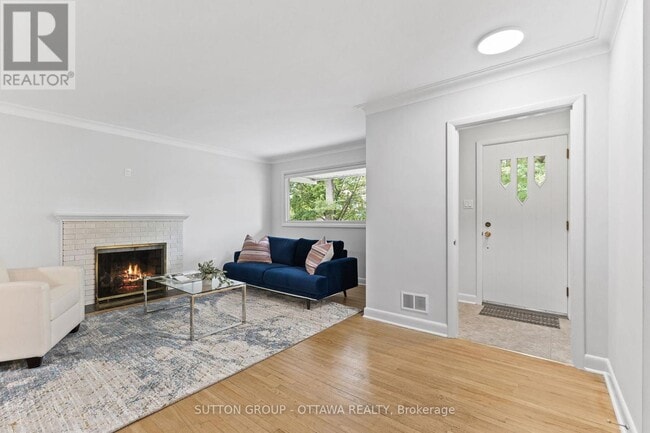 Building Photo - 1487 Caverley St