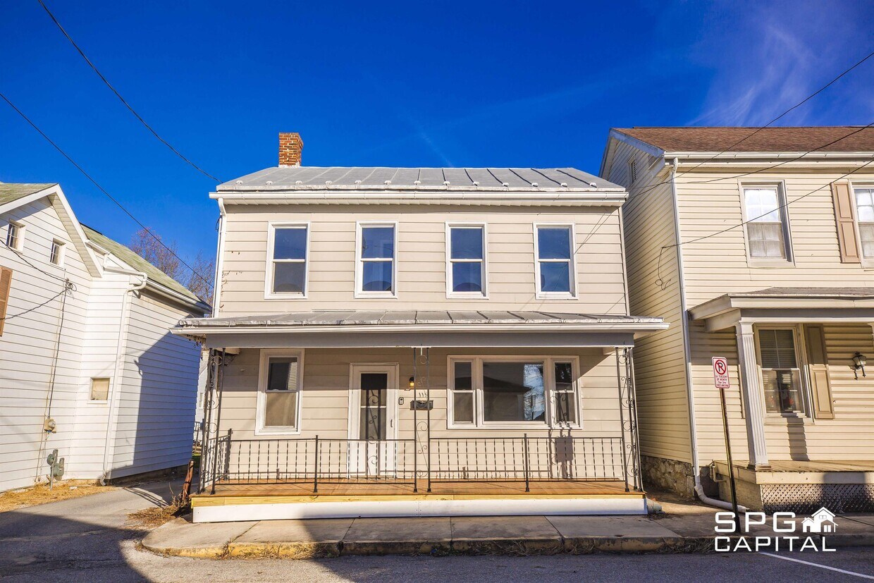 Primary Photo - 115 N Penn St