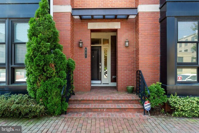 Foto del edificio - 621 E Howell Ave