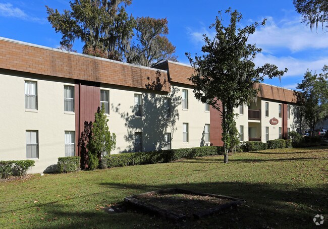 Building Photo - Regency Apartments