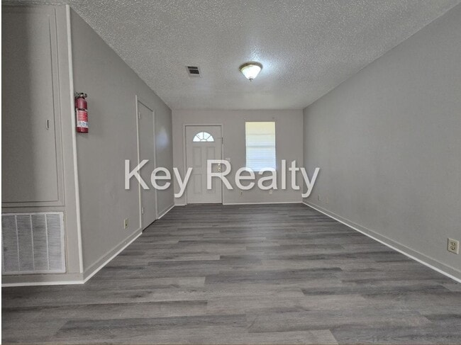 Building Photo - 413 - A Hickory - Wardville