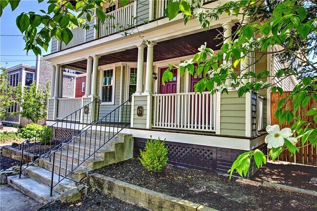 Foto del edificio - 69-69 E Manning St