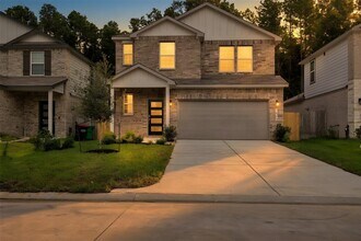 Building Photo - 7926 Alset Dr