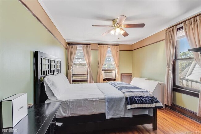 Foto del edificio - 3 br, 2 bath House - 3 Prospect Dr