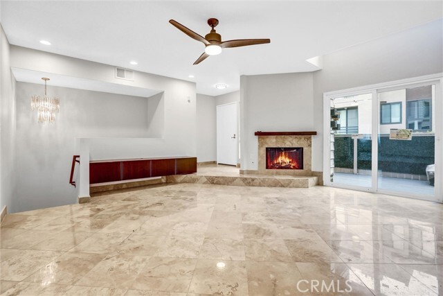 Foto del edificio - 7900 Topanga Canyon Blvd