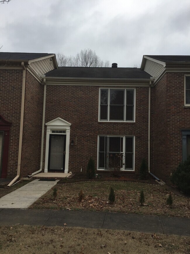 Foto del edificio - 1552 Four Mile Post Rd SE