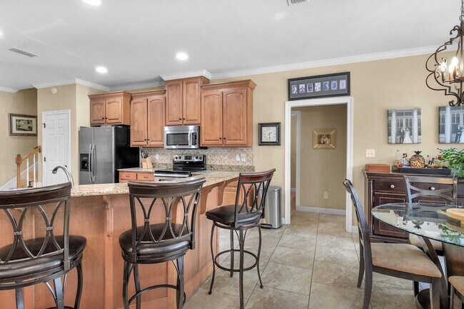 Foto del edificio - Beautiful 4 bedroom home with 5th Bonus Room
