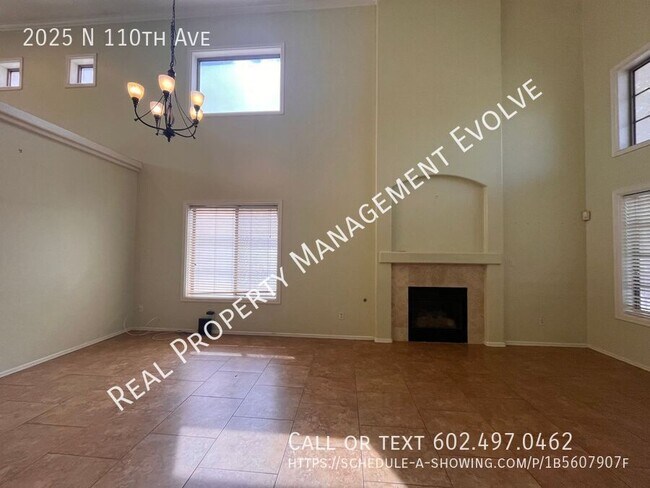 Foto del edificio - 2025 N 110th Ave
