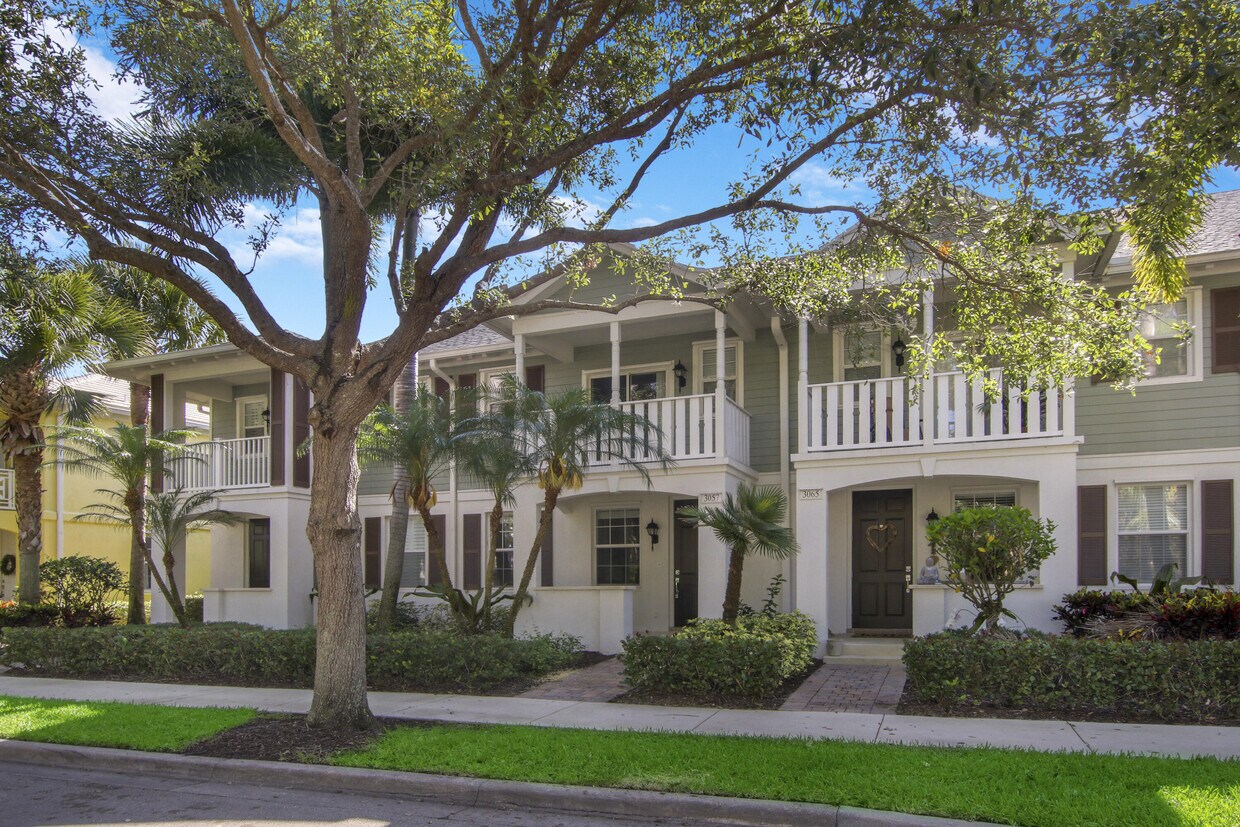 Foto principal - 3057 E Community Dr