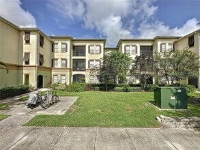 Building Photo - 11564 Mizzon Dr