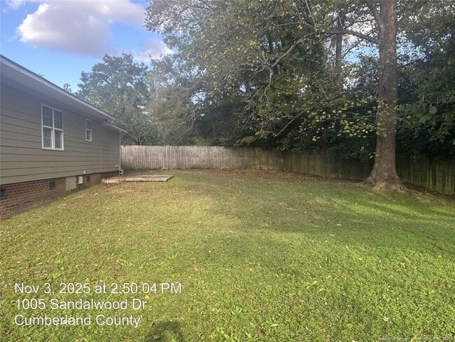 Building Photo - 1005 Sandalwood Dr