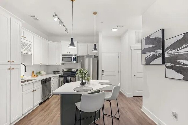 Building Photo - Lofts at Weston Lakeside