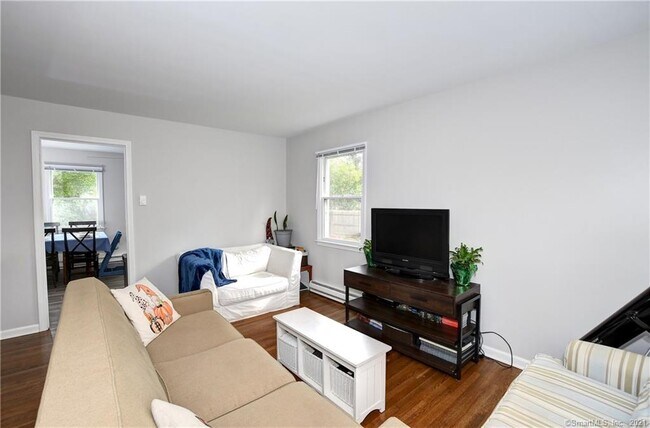 Building Photo - 89 West Ln