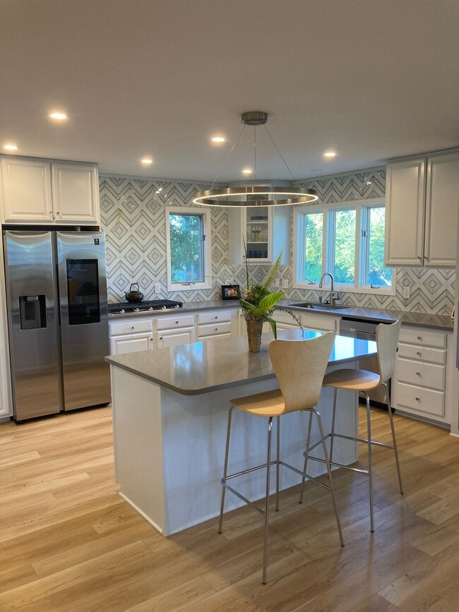 Building Photo - 3341 1st Ave