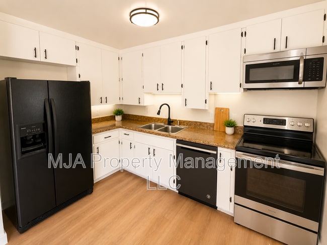 Building Photo - 5099 W 5320 S