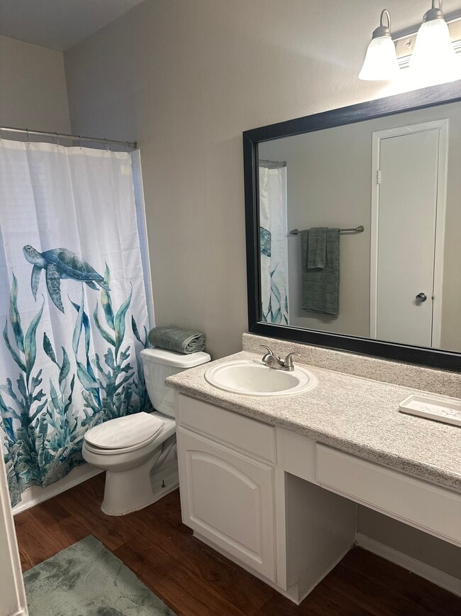 Building Photo - Seaside Village