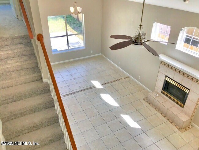 Foto del edificio - 1853 McClure Ln