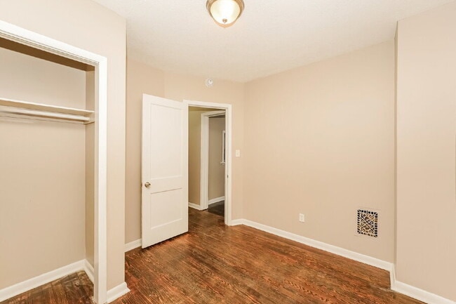 Foto del edificio - 3870 W 19th St