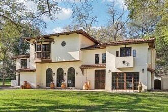 Building Photo - 2706 Pearce Rd