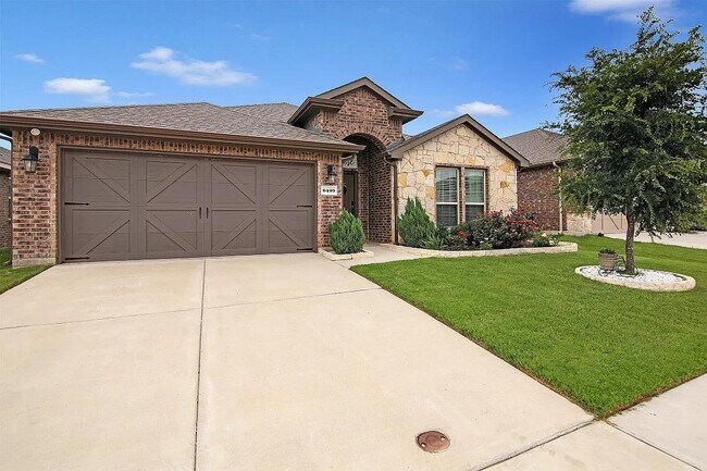 Building Photo - 6409 Crownmere Dr